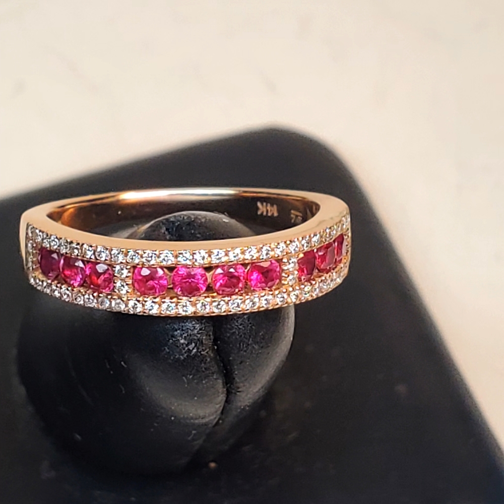 Levian 14k strawberry gold diamond and ruby ring sz 8.5